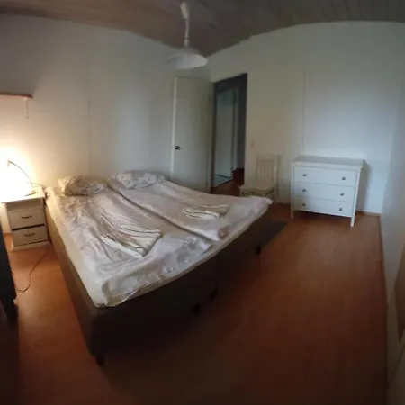 Hostelli Two Bedroom House In *